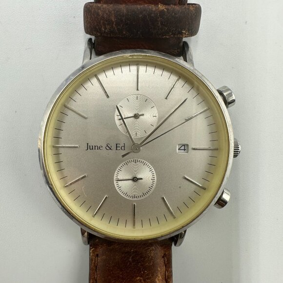 June & Ed Chronograph Watch Men Silver Tone 41MM Dial Date Window New Battery - Picture 1 of 13